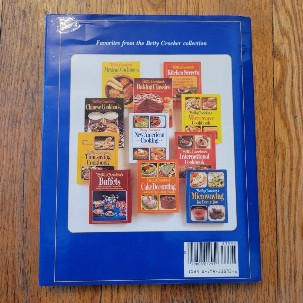 Betty‎ Crocker Cookbook Blue Microwaving for One or Two HC Singles Gift Vintage